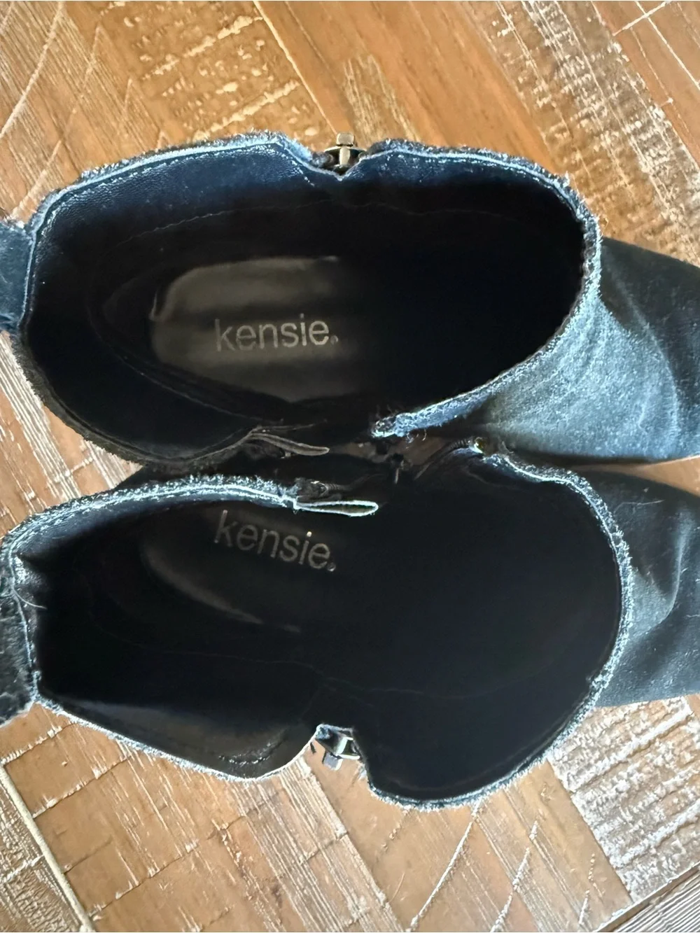 Kensie Garry Black Suede Ankle Boots Side Zip Booties Size 8